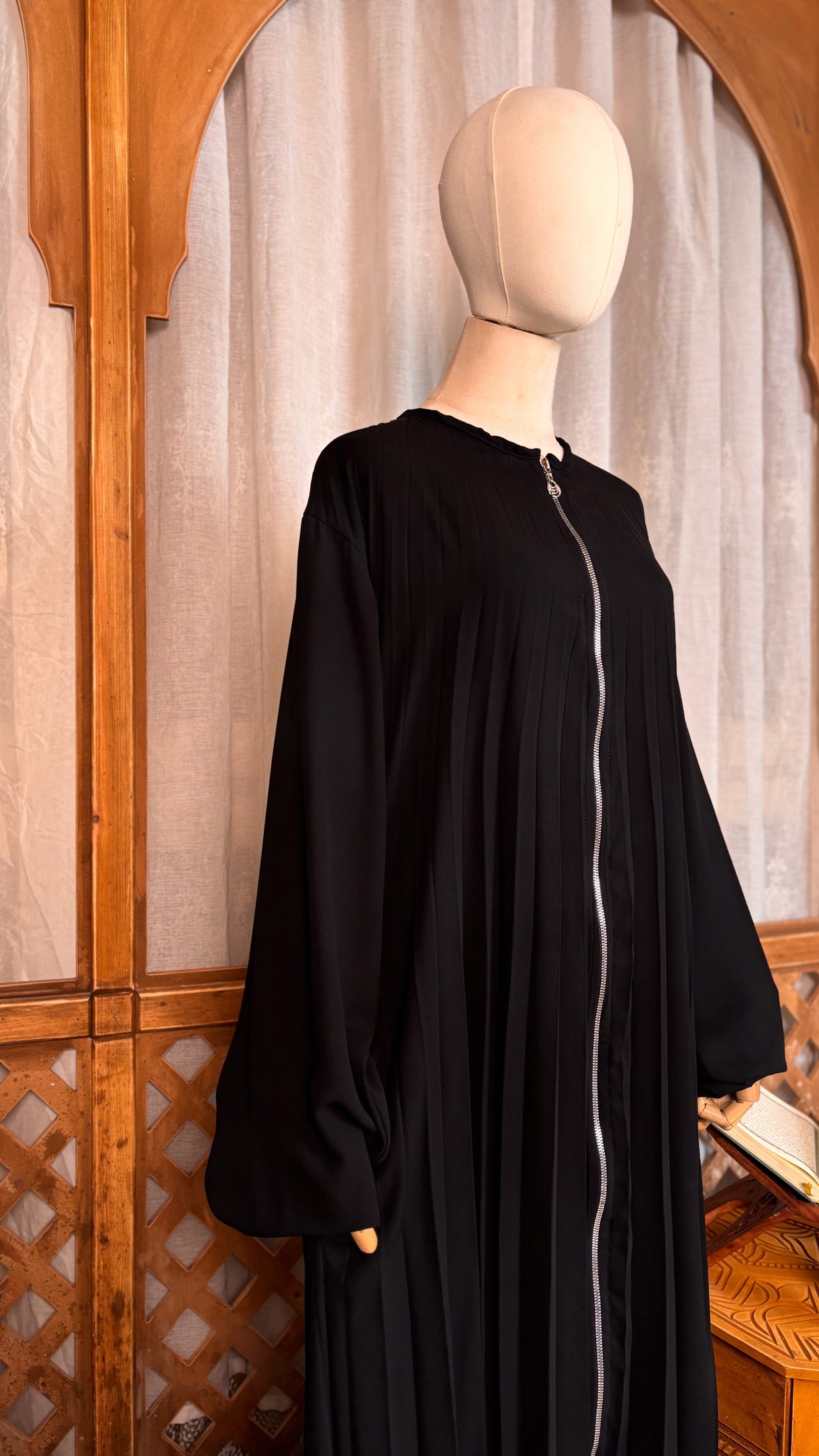POCKET PLEATS