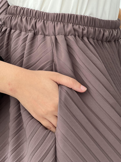 Set Of Diagonal Pleated Top & Pleated Skirt