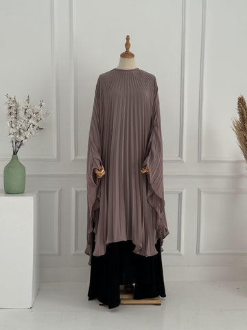 Pleated clouch Chiffon Cape