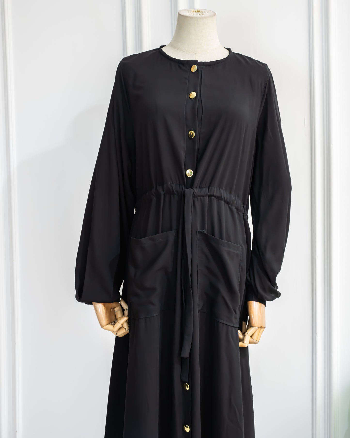 Abaya With Golden Buttons , Front Pockets& Ruffled Belt