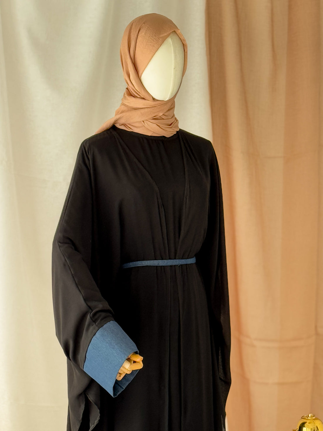 YaQeen cape