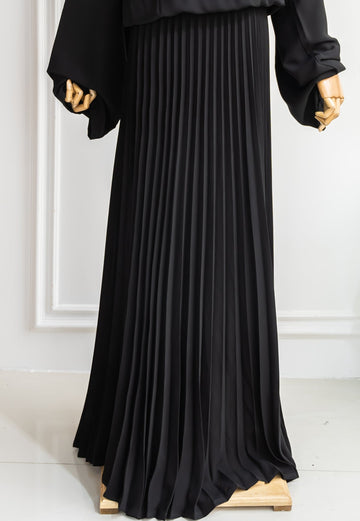 Pleated Skirt with pockets